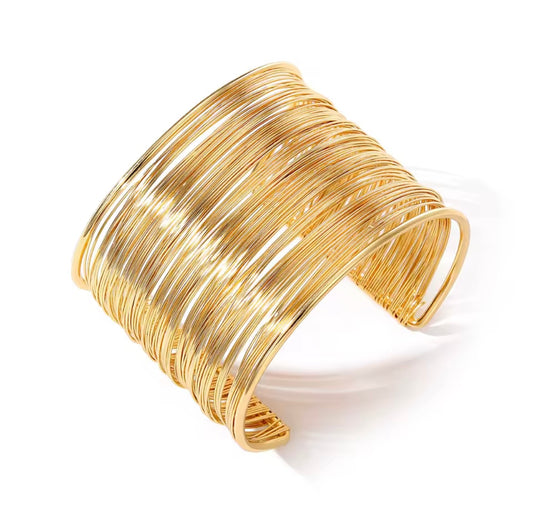 Bracciale “Aurora Gold” – Cuff a Fili Luminosi