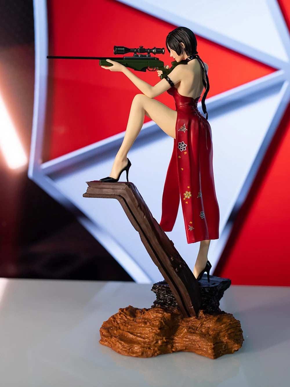 Resident Evil – Ada Wong Figure in Abito Rosso con Sniper (Originale, Usata)